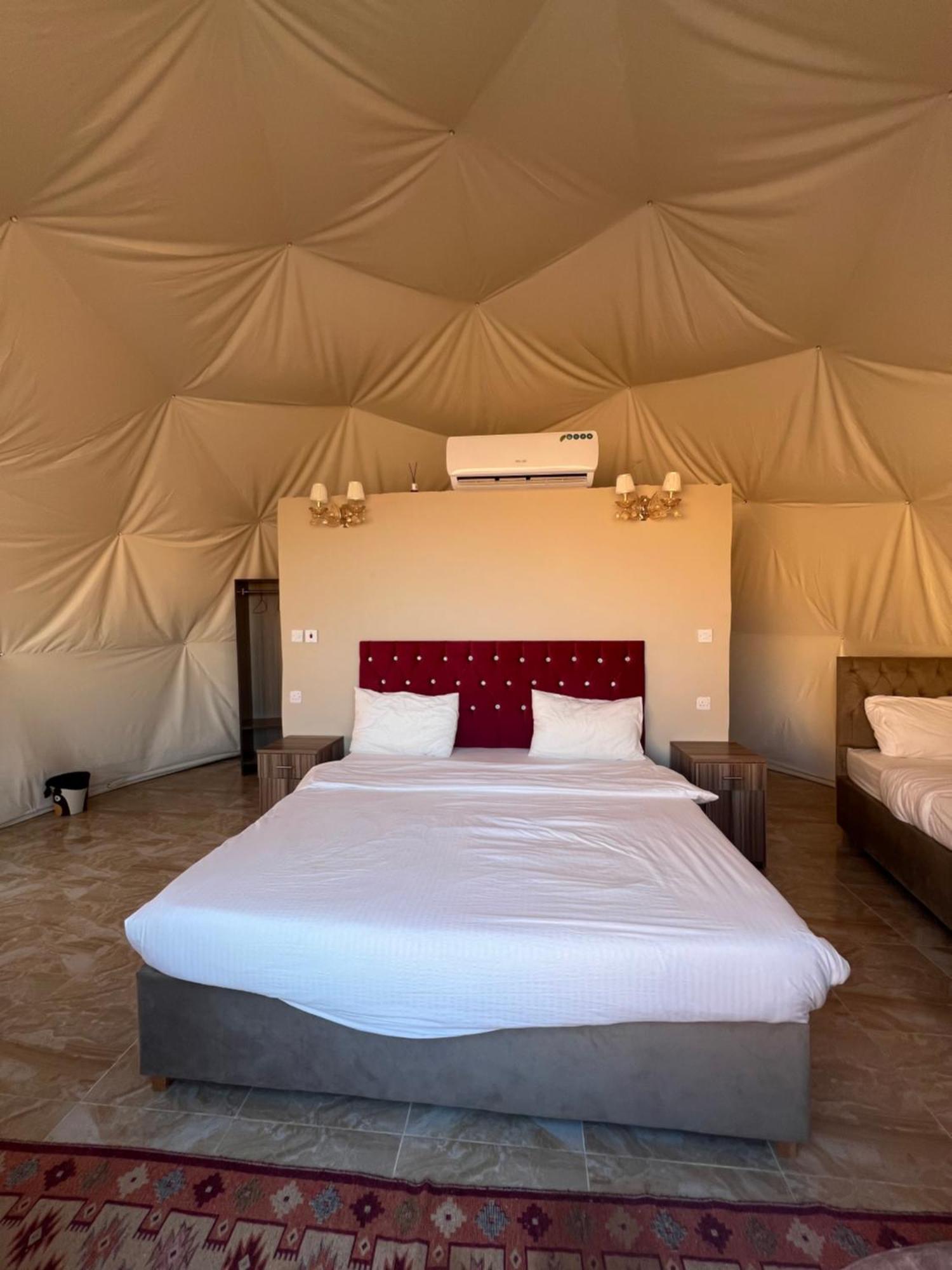Scarlet Luxury Camp Wadi Rum Zewnętrze zdjęcie