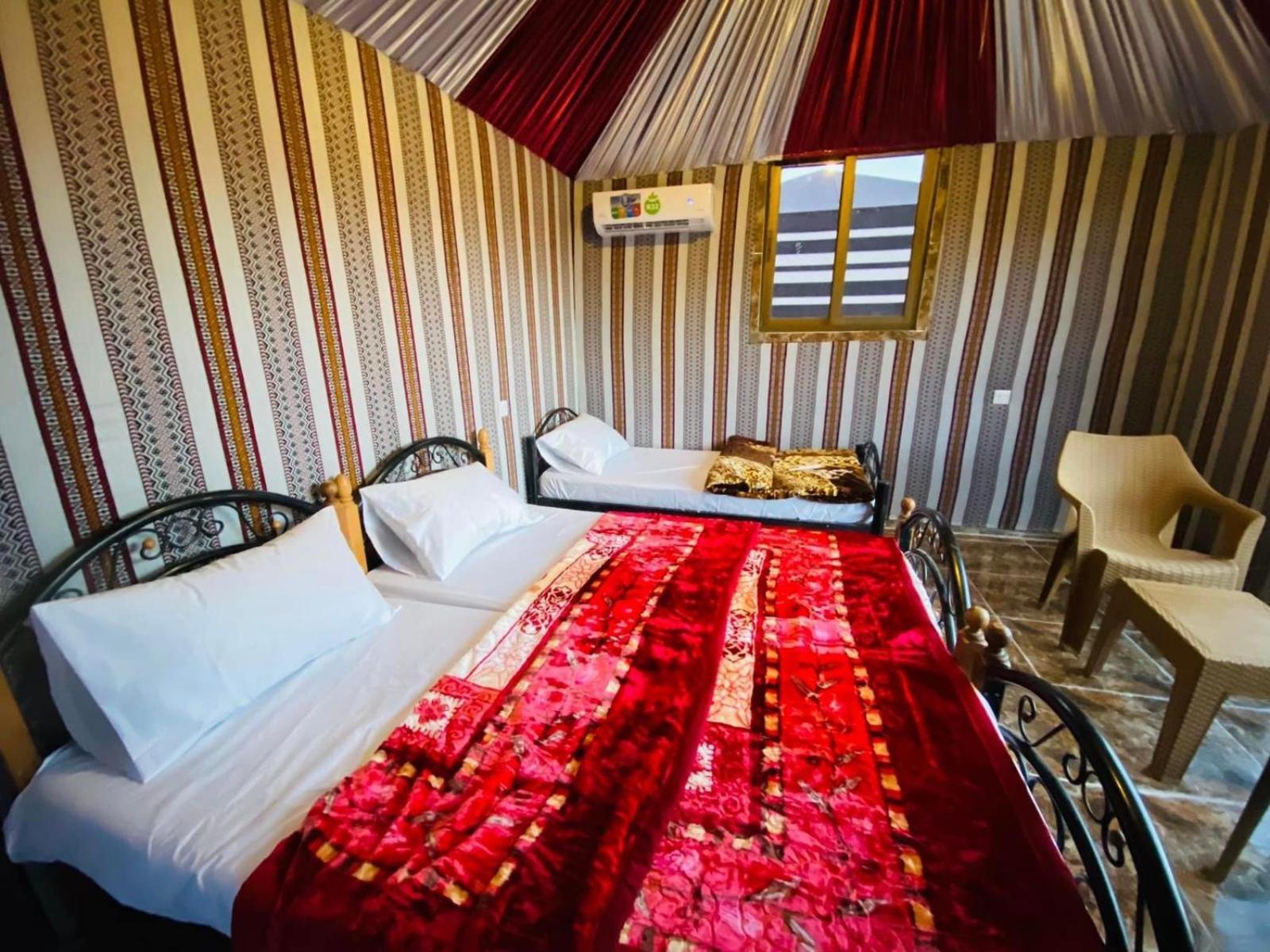 Scarlet Luxury Camp Wadi Rum Zewnętrze zdjęcie