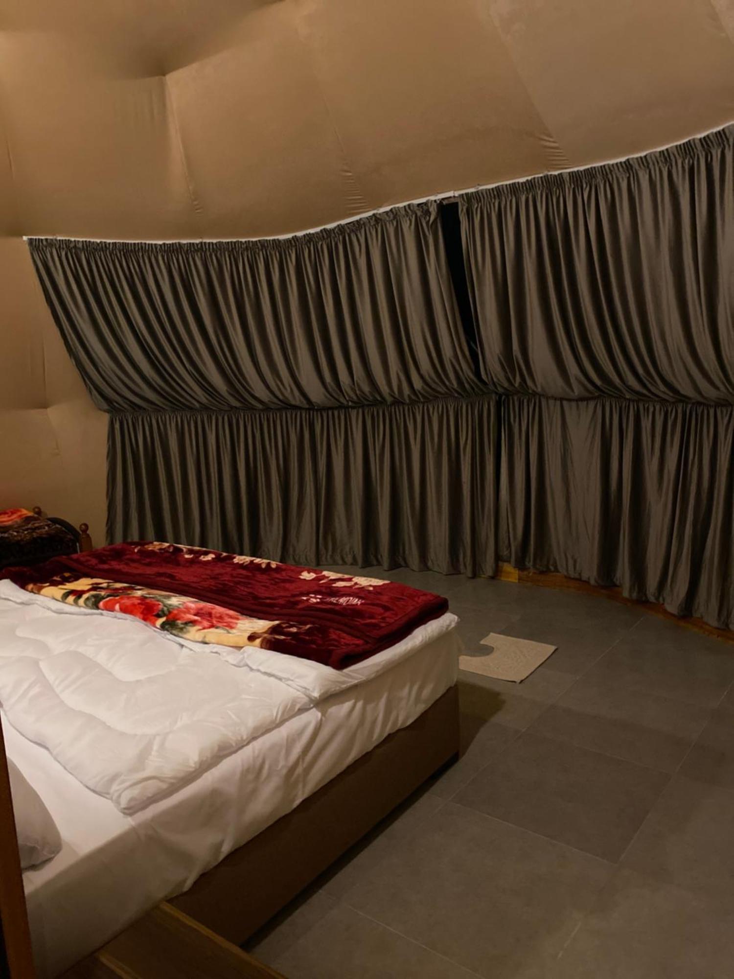 Scarlet Luxury Camp Wadi Rum Zewnętrze zdjęcie