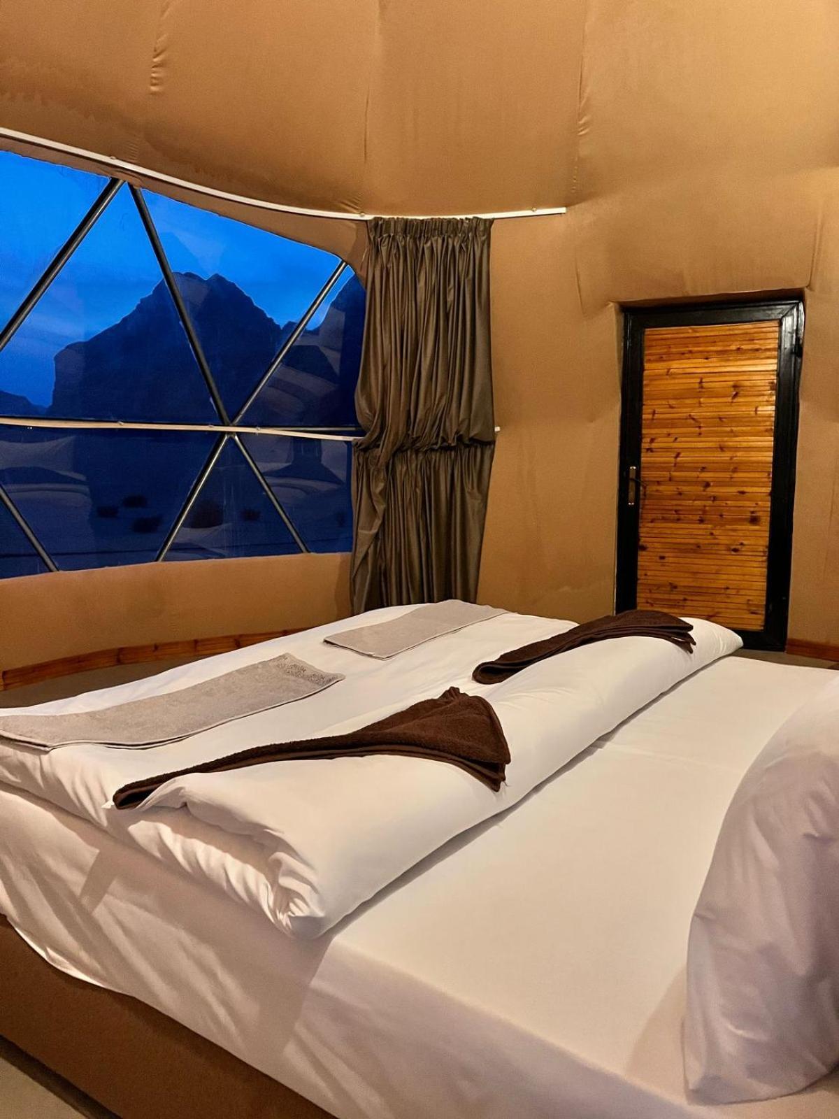 Scarlet Luxury Camp Wadi Rum Zewnętrze zdjęcie