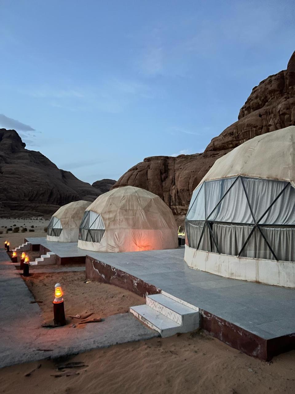 Scarlet Luxury Camp Wadi Rum Zewnętrze zdjęcie